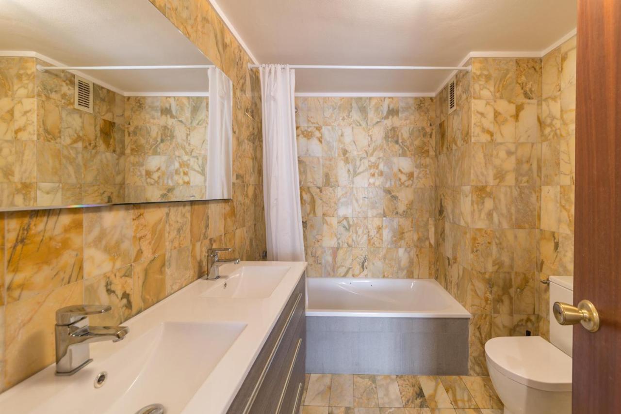 Apartament Gloria L' Escala Екстериор снимка