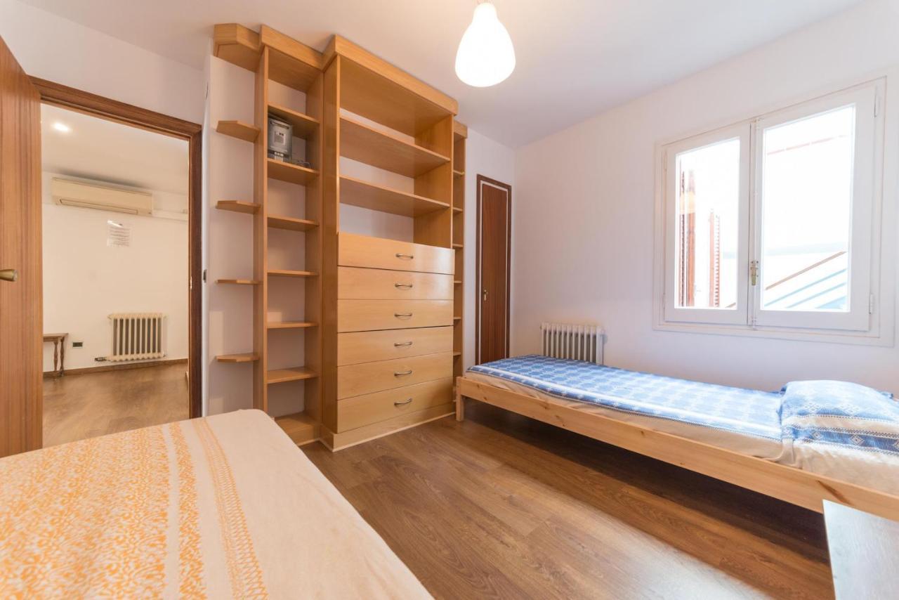 Apartament Gloria L' Escala Екстериор снимка